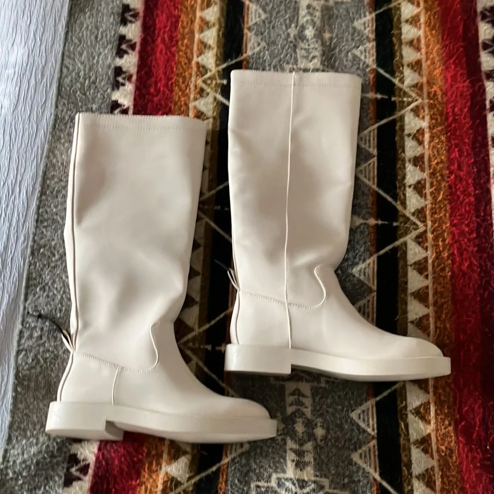 🔥🔥🔥Zara knee high boots white creamy🔥🔥🔥🔥 - Picture 2 of 6